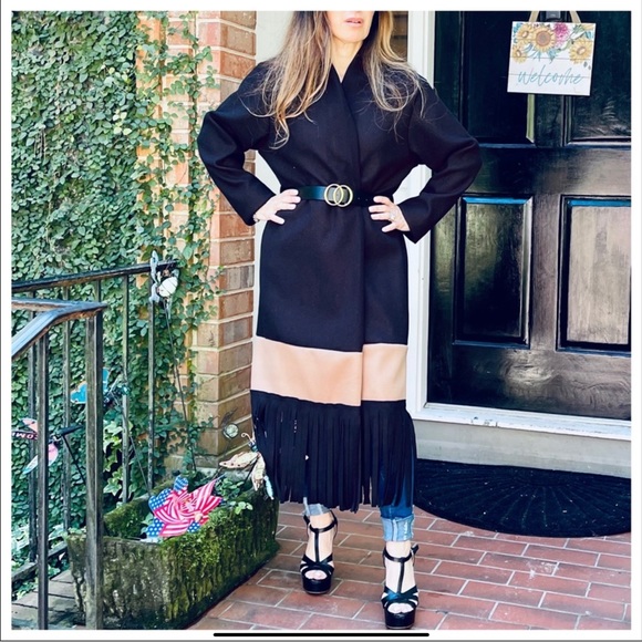 #44 LAST ONE Made in Italy Gorgeous  chic belted Black coat - Picture 2 of 8